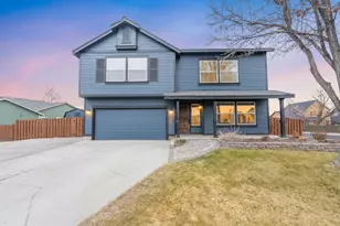 2927 NW 17th St, Redmond, OR 97756 - Photo 1