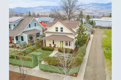 156 Van Ness Avenue, Ashland, OR 97520 - Photo 1
