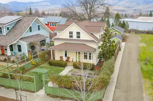 156 Van Ness Ave, Ashland, OR 97520 - Photo 1