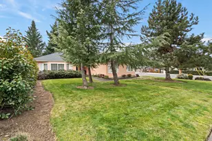 3402 Lone Pine Rd, Medford, OR 97504 - Photo 1