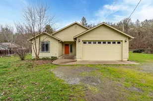 1910 Carton Way, Grants Pass, OR 97526 - Photo 1