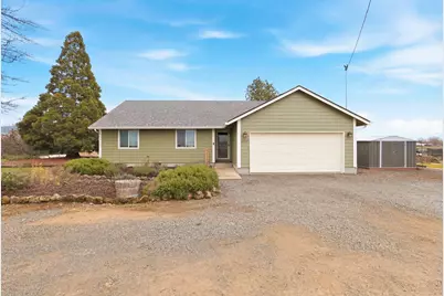 6937 Lakeview Drive, Central Point, OR 97502 - Photo 1