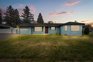 3371 Freeland Rd, Central Point, OR 97502 - Photo 1