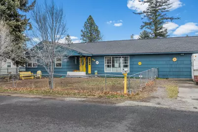 810 NE Clifton Avenue, Prineville, OR 97754 - Photo 1