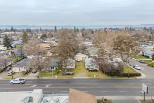 840 W Stewart Ave, Medford, OR 97501 - Photo 1