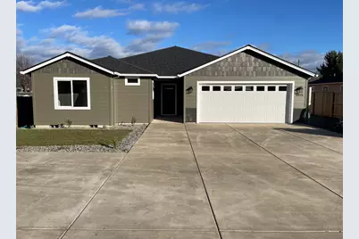 2975 Stonebrook Drive, Medford, OR 97504 - Photo 1