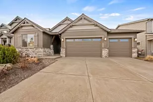 20889 SE Humber Ln, Bend, OR 97702 - Photo 1