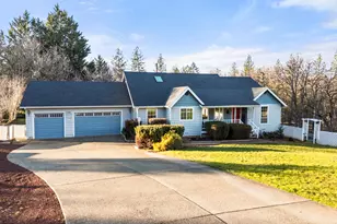 334 Village Ln, Grants Pass, OR 97527 - Photo 1