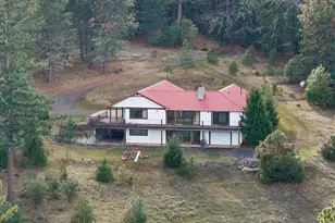 2501 Wagon Trail Dr, Jacksonville, OR 97530 - Photo 1