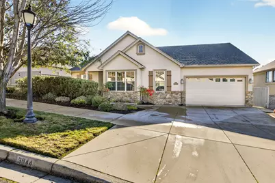 3944 Crystal Springs Drive, Medford, OR 97504 - Photo 1