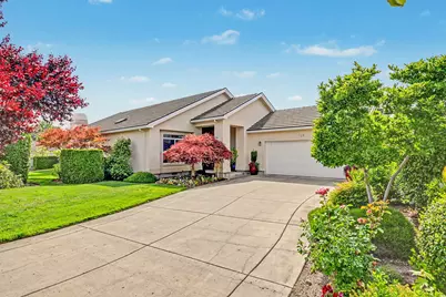 732 Cherrywood Drive, Medford, OR 97504 - Photo 1