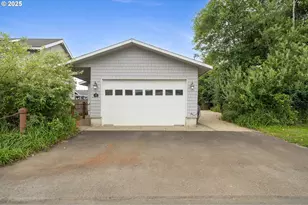 185 S Coral St, Rockaway Beach, OR 97136 - Photo 1