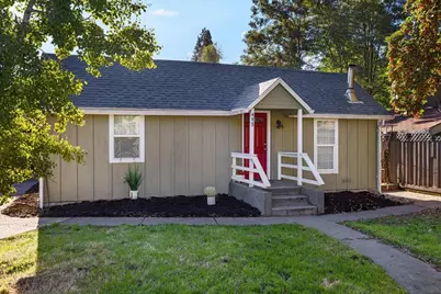 405 NW Dimmick Street, Grants Pass, OR 97526 - Photo 1
