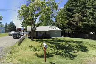 3277 Cottonwood Ave, Medford, OR 97504 - Photo 1