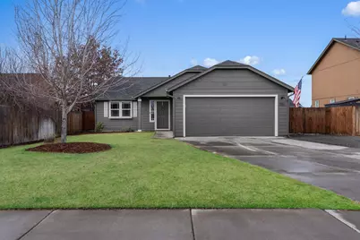 701 NW Green Forest Circle, Redmond, OR 97756 - Photo 1