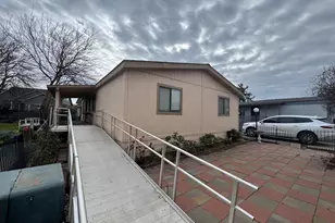 701 Tawn Cheree, Medford, OR 97501 - Photo 1