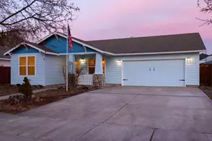 909 NE Stoneridge Loop, Prineville, OR 97754 - Photo 1