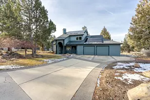 900 NW Chelsea Loop, Bend, OR 97703 - Photo 1