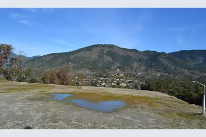 2030 SE Wyndham Way, Grants Pass, OR 97527 - Photo 1