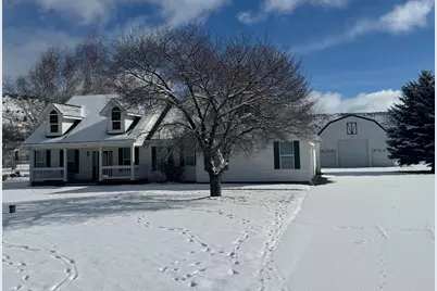 2929 Vale Road, Klamath Falls, OR 97603 - Photo 1