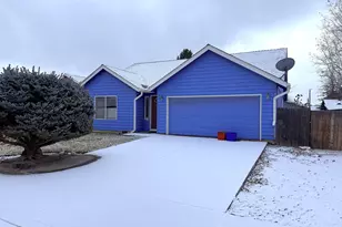 2958 SW Peridot Ave, Redmond, OR 97756 - Photo 1