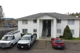 10 Dion Ct, Shady Cove, OR 97539 - Photo 1