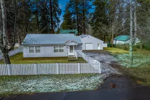 138722 Rhododendron St, Gilchrist, OR 97737 - Photo 1