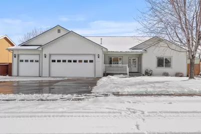 4253 Mels Place, Klamath Falls, OR 97603 - Photo 1