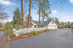 1000 Paradise Ln, Ashland, OR 97520 - Photo 1