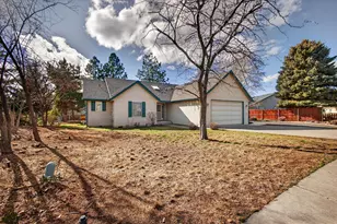 2440 SW Indian Ave, Redmond, OR 97756 - Photo 1