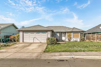 278 Sparrow Way, Medford, OR 97501 - Photo 1