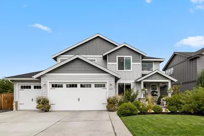 1607 NW Upas Avenue, Redmond, OR 97756 - Photo 1