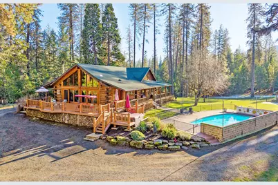 16547 Meadows Road, White City, OR 97503 - Photo 1