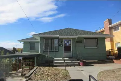 617 NW 5th Street, Pendleton, OR 97801 - Photo 1