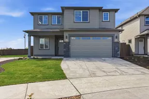 3923 NE Oakside Lp, Bend, OR 97701 - Photo 1