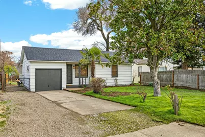 820 Broad Street, Medford, OR 97501 - Photo 1