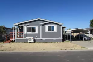 1515 NW Fir Ave, Redmond, OR 97756 - Photo 1