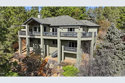 1989 NW Iowa Avenue, Bend, OR 97703 - Photo 1
