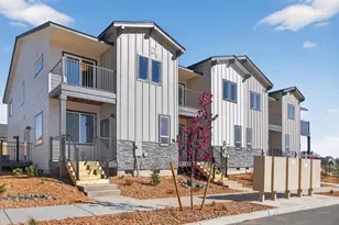 4076 SW 39th St, Redmond, OR 97756 - Photo 1