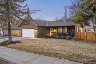 21374 Starling Dr, Bend, OR 97701 - Photo 1