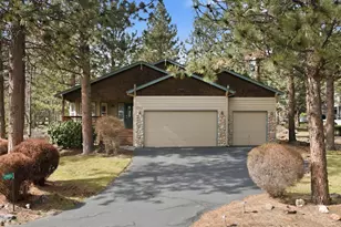 2903 NW Fairway Heights Dr, Bend, OR 97703 - Photo 1