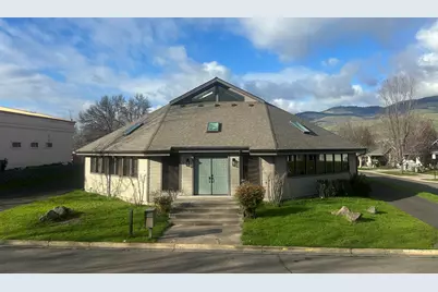 400 Williamson Way, Ashland, OR 97520 - Photo 1