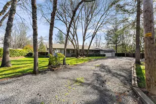 291 Chaparral Dr, Grants Pass, OR 97526 - Photo 1