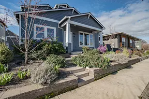 256 Rockfellow Pl, Talent, OR 97540 - Photo 1