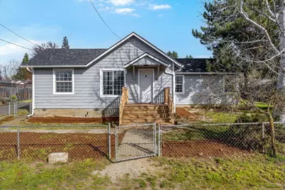 832 Wabash Avenue, Medford, OR 97504 - Photo 1