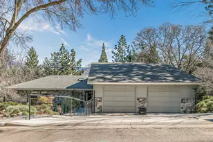 580 Weller Ln, Ashland, OR 97520 - Photo 1