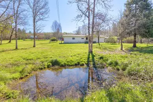 885 Plumtree Ln, Grants Pass, OR 97526 - Photo 1