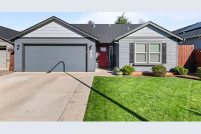 2033 Milton Lane, Medford, OR 97501 - Photo 1