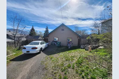 824 Grant Street, Klamath Falls, OR 97601 - Photo 1