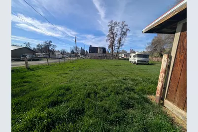 Laurel Street #3, Klamath Falls, OR 97601 - Photo 1